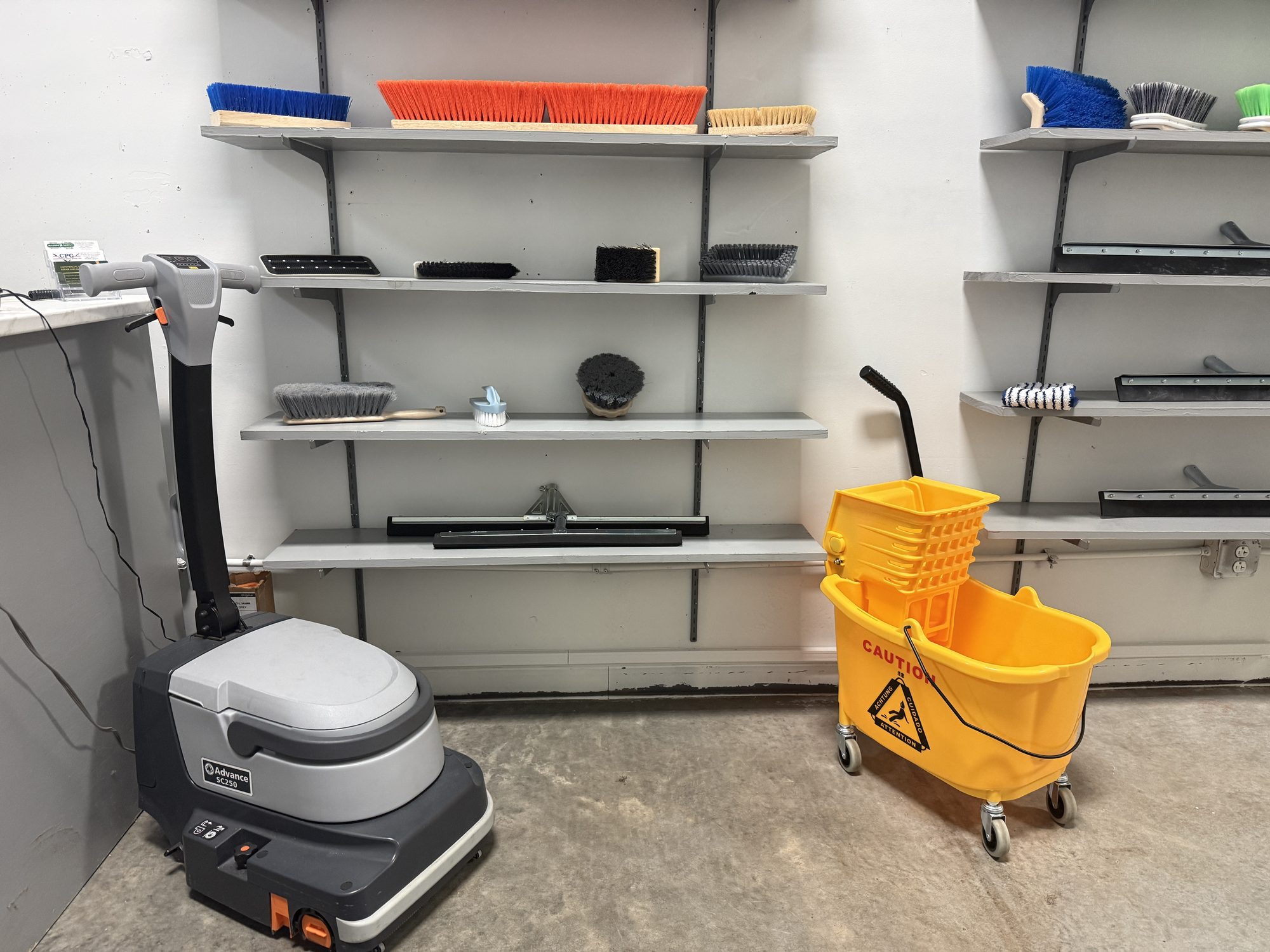Commercial floor scrubber and mop bucket